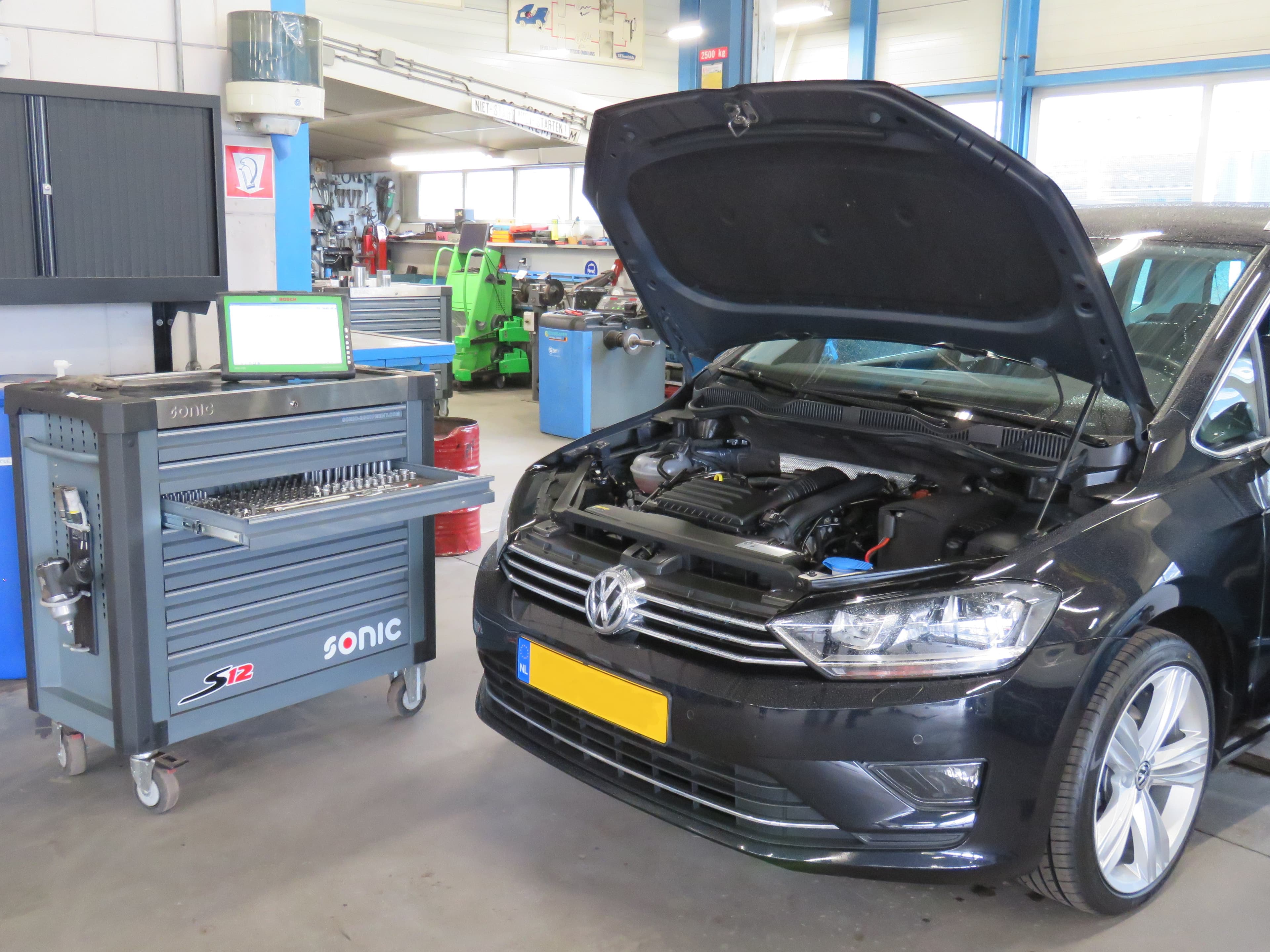 Hybride & EV specialist — AutoVakmeester Groenouwe